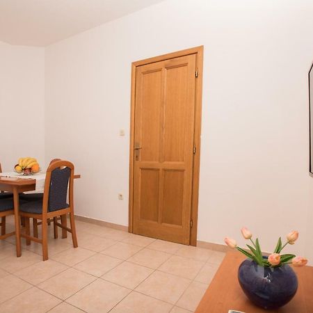 Villa Ivka Tučepi Buitenkant foto