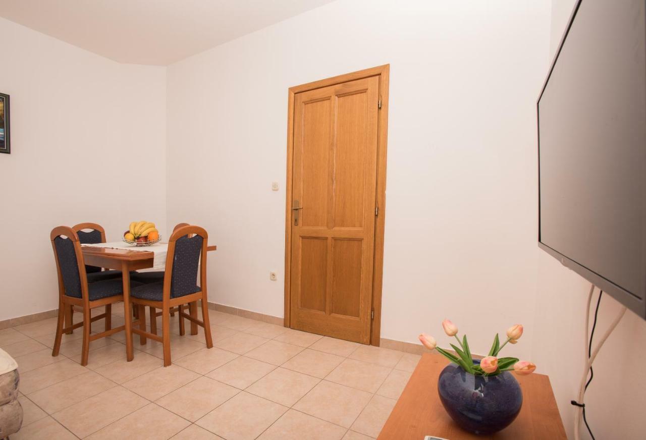 Villa Ivka Tučepi Buitenkant foto